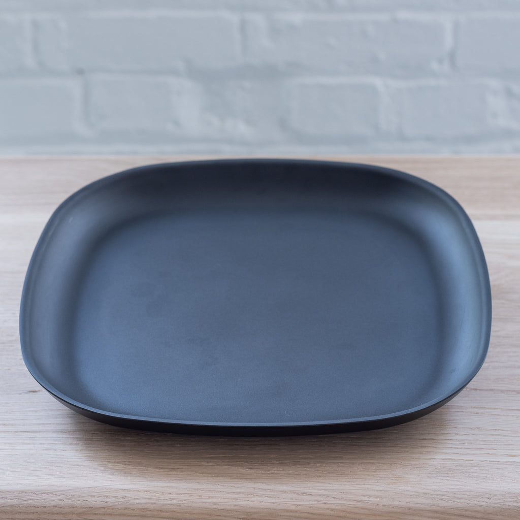 gusto dinner plate - dinner plate - ekobo - outside dining